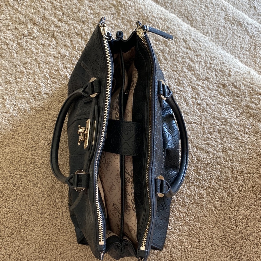 Purse - Picture 7 of 9